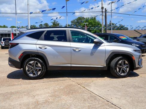 Certified 2025 Hyundai Tucson SEL AWD/4WD image 23