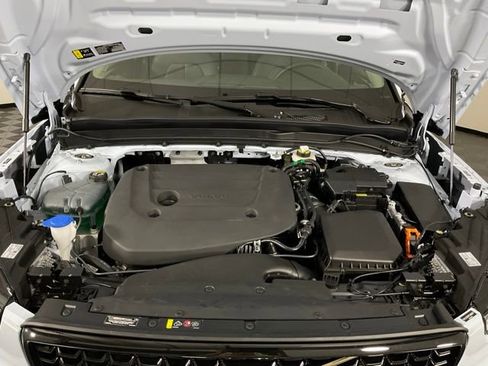 New 2026 Volvo XC40 B5 Plus w/ Protection Package Premier image 45