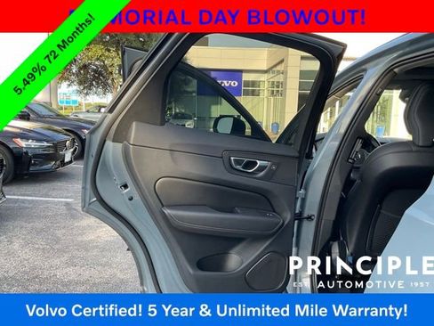 Certified 2023 Volvo XC60 B5 Ultimate w/ Climate Package AWD/4WD image 20