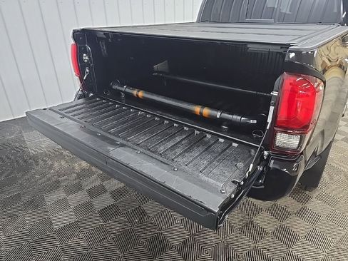 Used 2020 Toyota Tacoma SR image 11