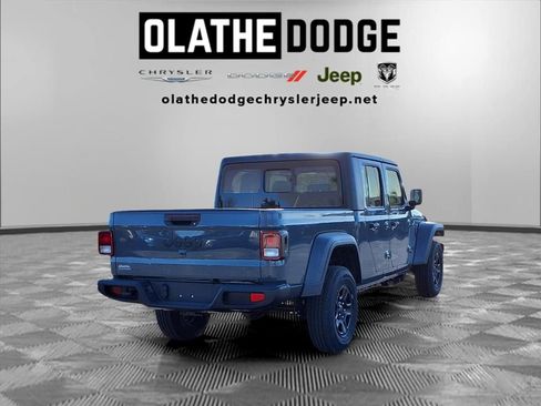 New 2026 Jeep Gladiator Sport image 23