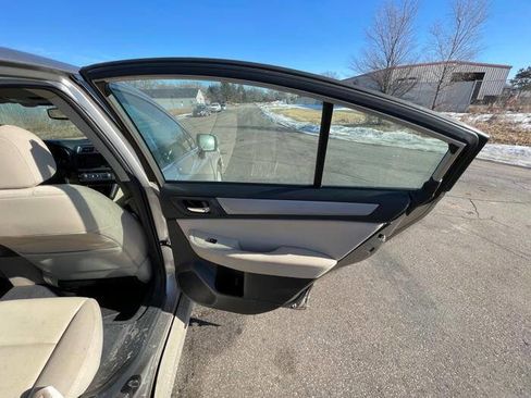 Used 2016 Subaru Legacy 2.5i Premium image 29