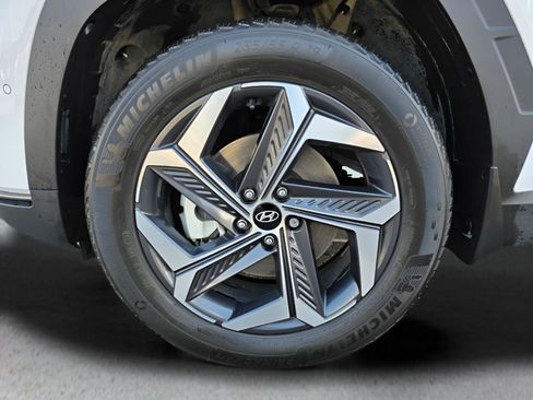 Used 2023 Hyundai Tucson Limited image 11