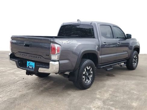 Used 2023 Toyota Tacoma TRD Off-Road AWD/4WD image 4