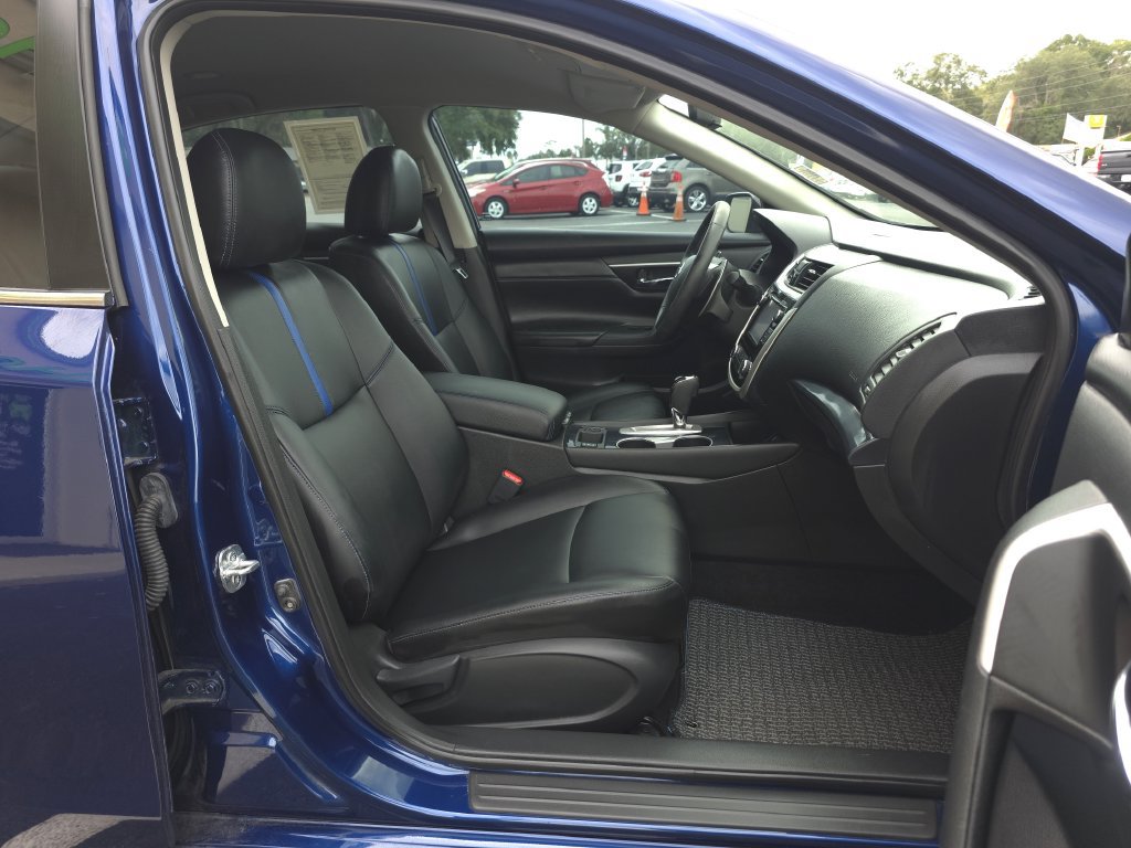 Used 2018 Nissan Altima 2.5 SR w/ SR Special Edition FWD image 17