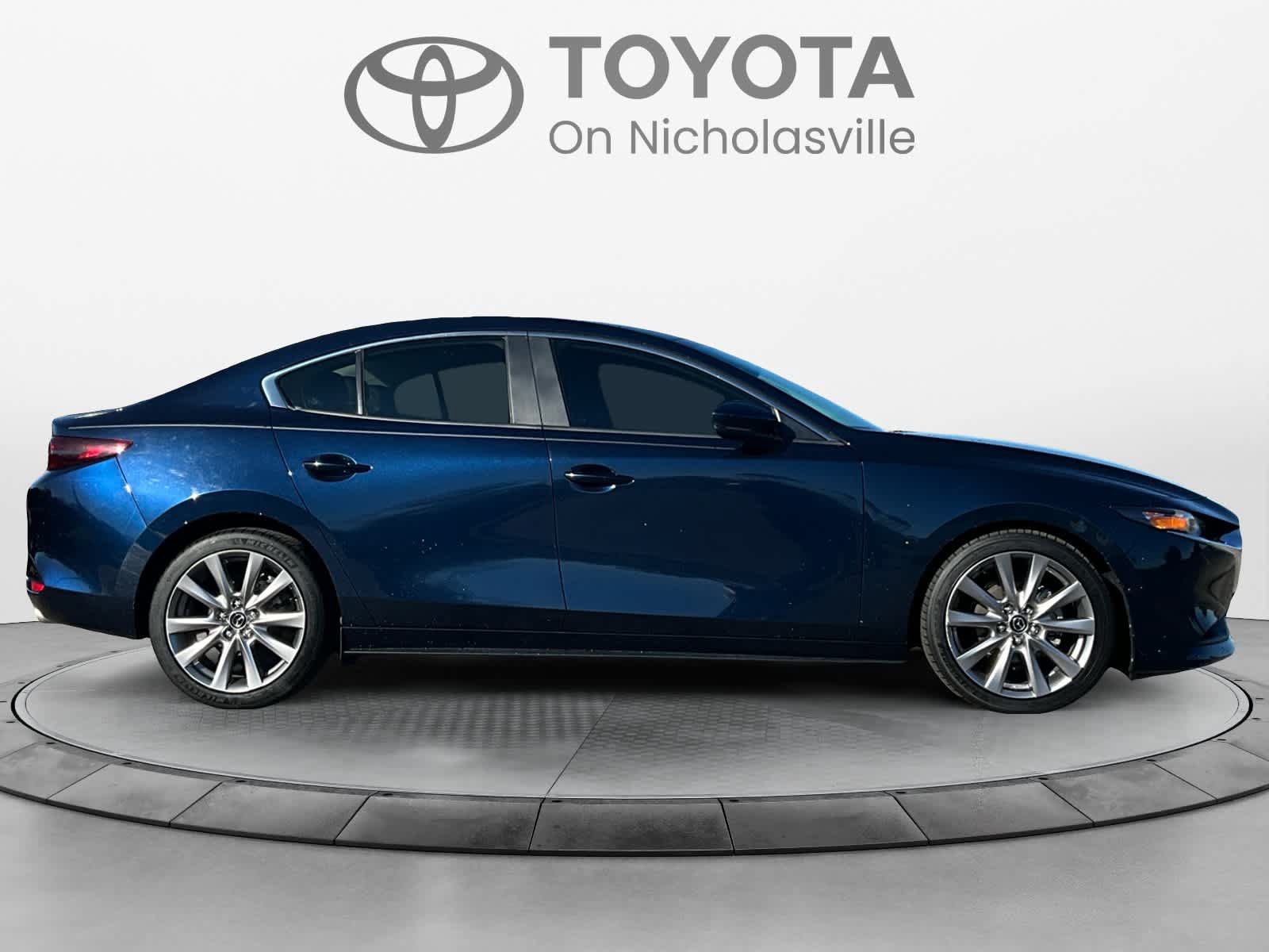 Used 2020 MAZDA MAZDA3 Sedan w/ Select Package FWD image 6