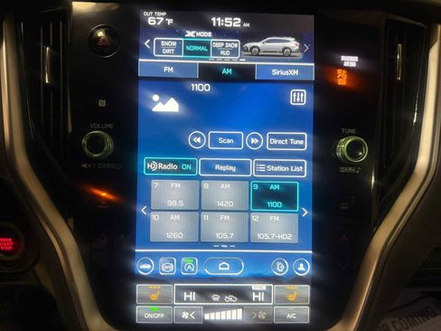 Used 2023 Subaru Outback Onyx Edition image 32