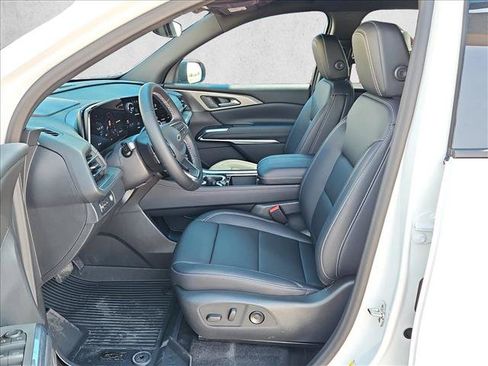 New 2026 Chevrolet Traverse LT w/ Midnight/Sport Edition FWD image 4