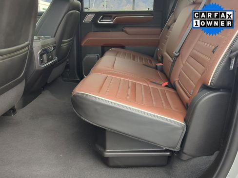 Used 2024 GMC Sierra 3500 Denali Ultimate image 23