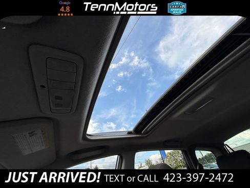 Used 2005 Toyota Matrix XR FWD image 20
