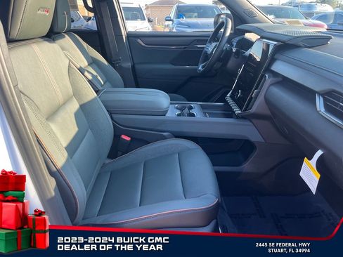 New 2026 GMC Acadia AT4 image 19