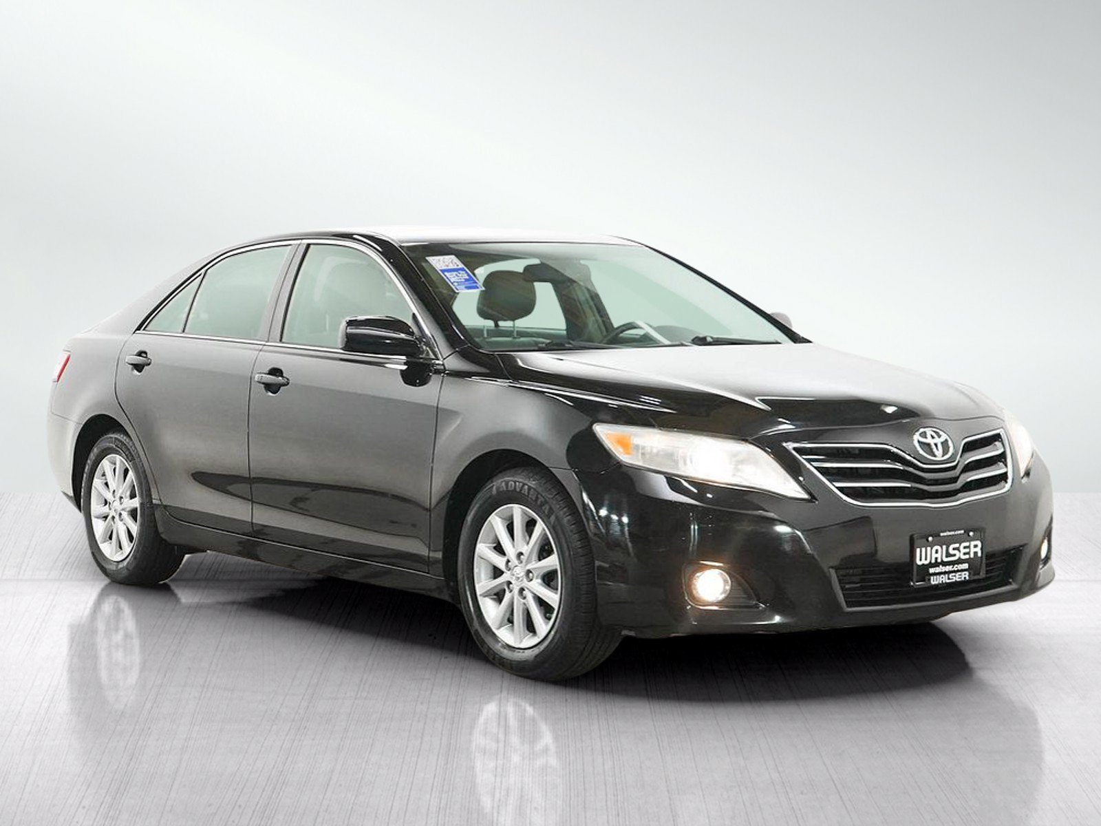 Used 2011 Toyota Camry XLE w/ XLE Extra-Value Pkg #1 FWD image 8