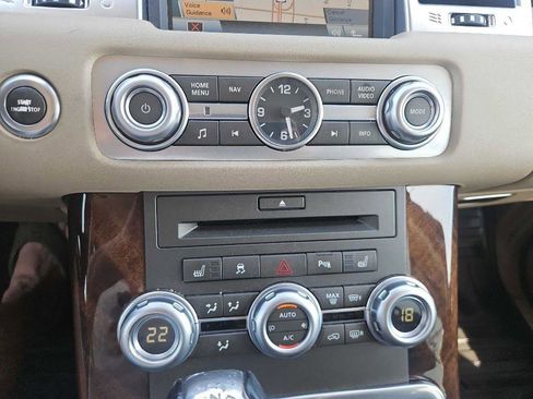 Used 2010 Land Rover Range Rover Sport HSE LUX image 18