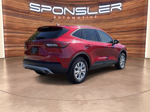 New 2026 Ford Escape Active w/ Active Premium Tech Pack image 8