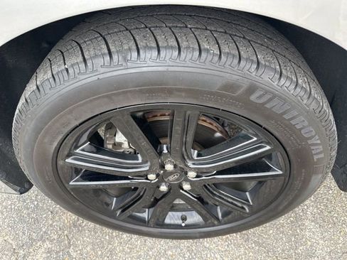 Used 2020 Ford Edge ST-Line image 12