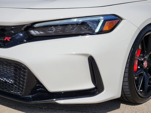 Used 2024 Honda Civic Type R image 10