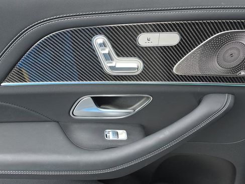 Used 2025 Mercedes-Benz GLS 63 AMG 4MATIC image 24