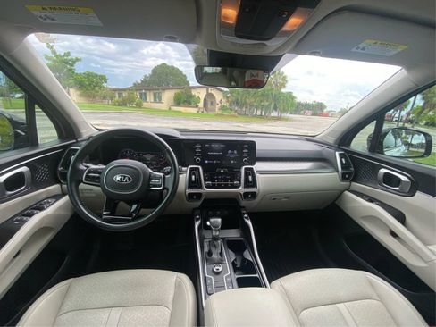 Used 2021 Kia Sorento S FWD image 17