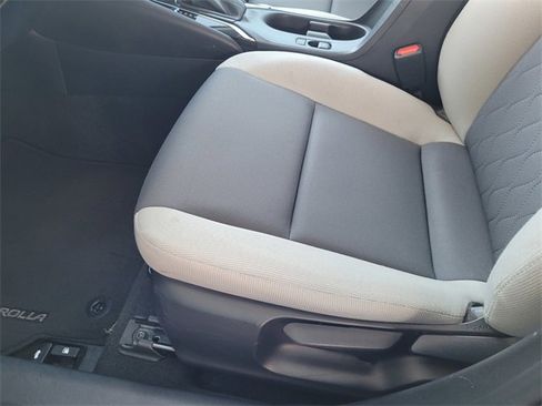 Used 2023 Toyota Corolla LE image 17