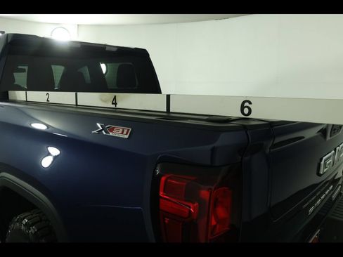 Used 2021 GMC Sierra 1500 Elevation w/ LPO, Elevation Black Package AWD/4WD image 14