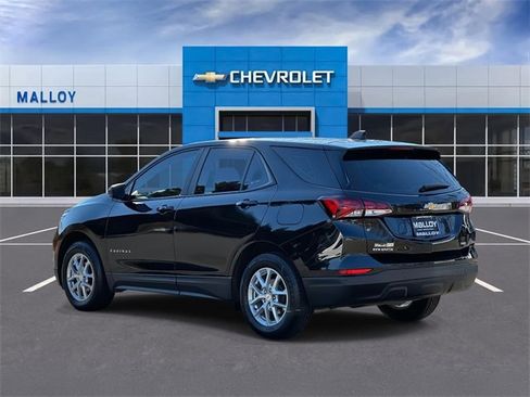 Used 2023 Chevrolet Equinox LS w/ Driver Confidence II Package image 2