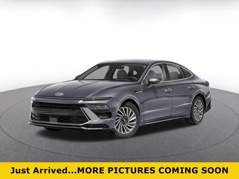 Used 2025 Hyundai Sonata SEL FWD image 1