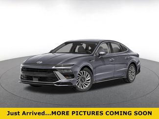 Used 2025 Hyundai Sonata SEL FWD video 1