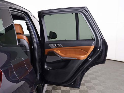 Used 2022 BMW X5 M50i w/ Executive Package AWD/4WD image 27