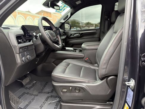 Used 2025 Chevrolet Tahoe RST RWD image 24