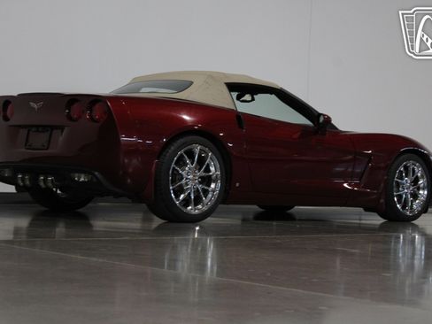 Used 2006 Chevrolet Corvette Convertible w/ Preferred Equipment Group image 24