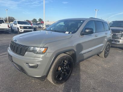 Used 2019 Jeep Grand Cherokee Laredo