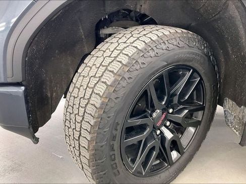 Used 2021 GMC Sierra 1500 Elevation w/ Preferred Package AWD/4WD image 33