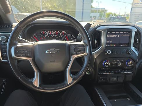Used 2020 Chevrolet Silverado 1500 LT Trail Boss w/ Midnight Edition AWD/4WD image 24