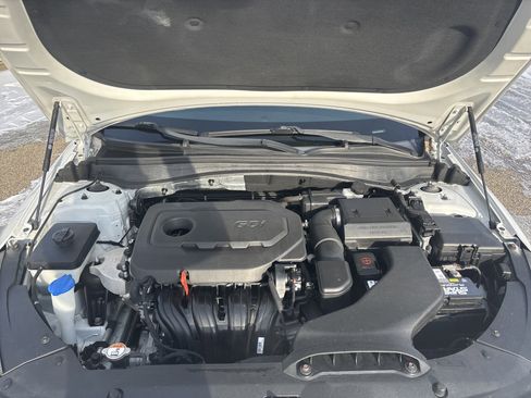 Used 2017 Kia Optima LX image 12