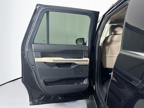 Used 2024 Ford Expedition Max Limited image 27