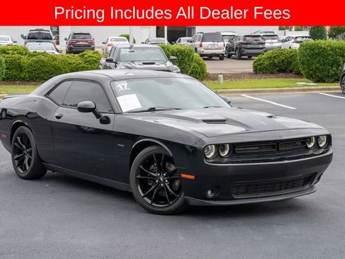 Used 2017 Dodge Challenger R/T w/ Blacktop Package RWD image 1