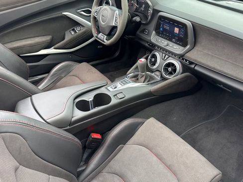 Used 2022 Chevrolet Camaro ZL1 image 16