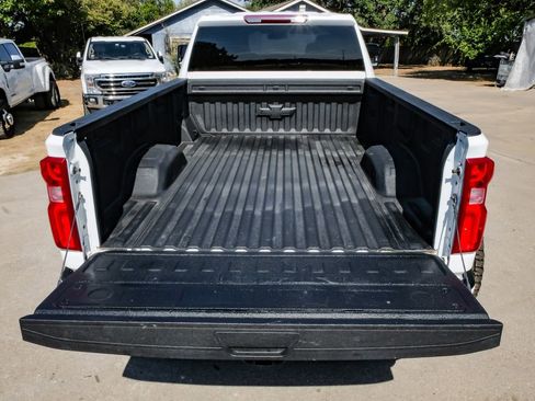 Used 2024 Chevrolet Silverado 3500 LT w/ Convenience Package image 60