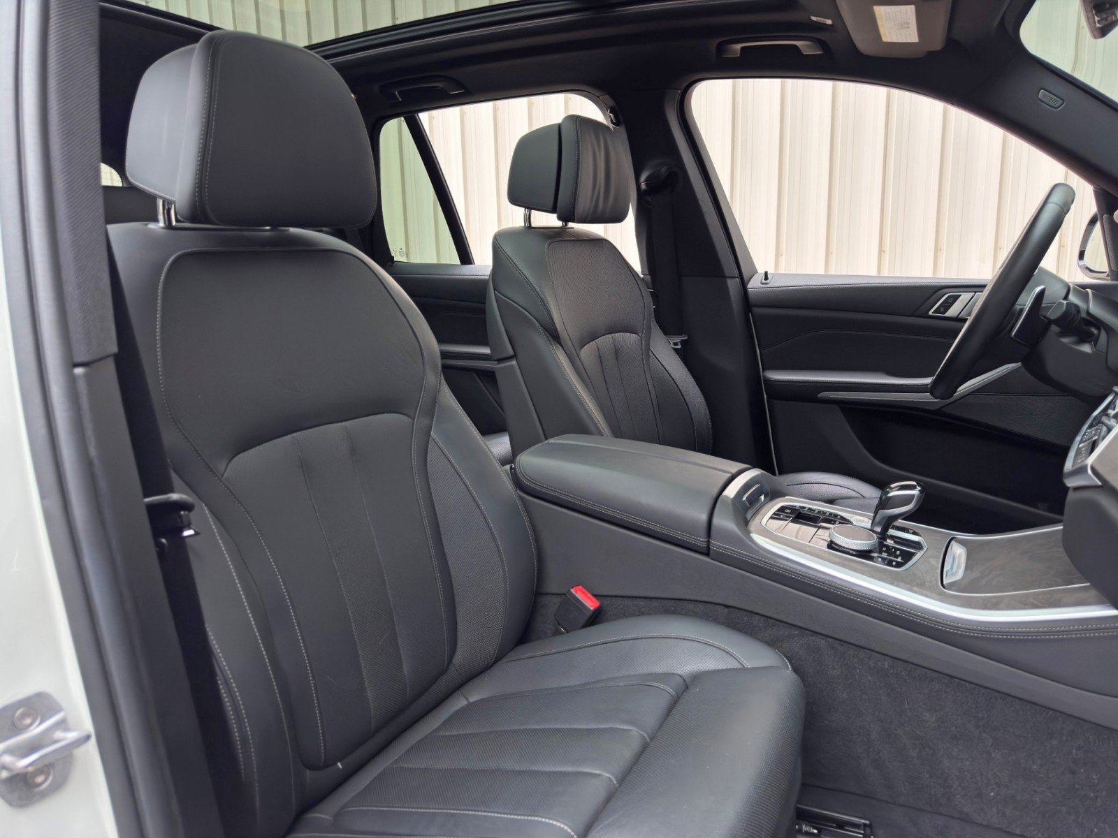 Used 2020 BMW X5 M50i AWD/4WD image 46