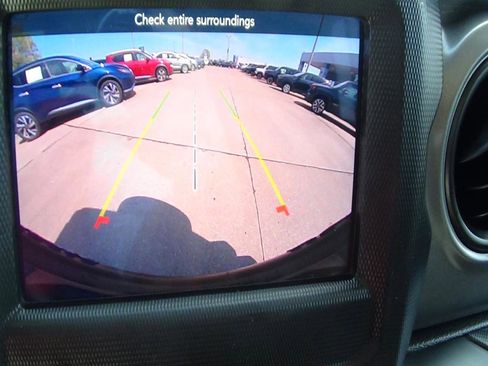 Used 2023 Jeep Wrangler Unlimited Sahara image 30