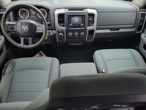 Used 2019 RAM 1500 Classic SLT AWD/4WD image 15