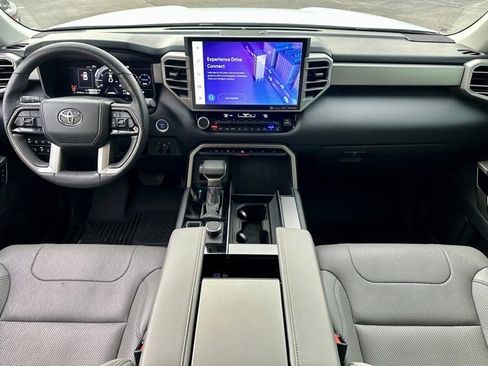 Used 2023 Toyota Sequoia Limited image 19