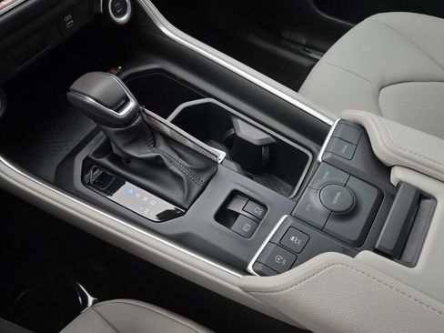 Certified 2026 Toyota Grand Highlander FWD image 17