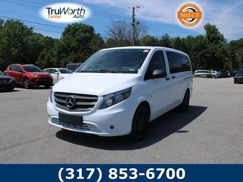 Used 2017 Mercedes-Benz Metris Passenger image 1