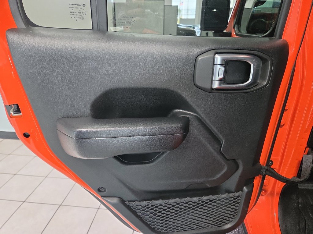 Used 2018 Jeep Wrangler Unlimited Sport S AWD/4WD image 20