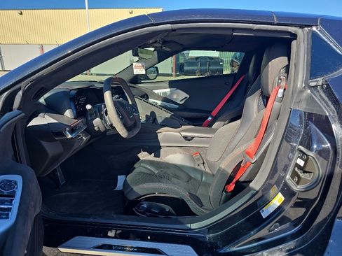 Used 2024 Chevrolet Corvette Stingray Premium Conv w/ Z51 Performance Package RWD image 8