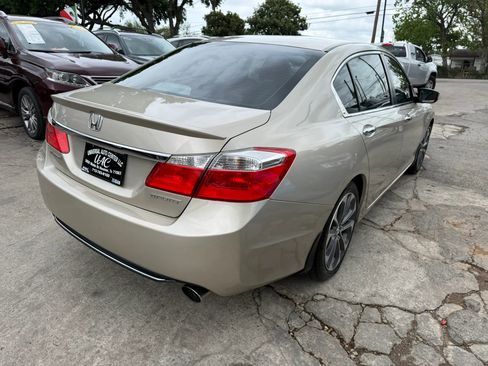 Used 2014 Honda Accord Sport image 6