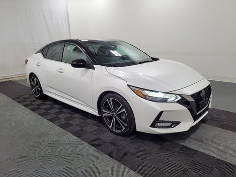 Used 2021 Nissan Sentra SR FWD image 11