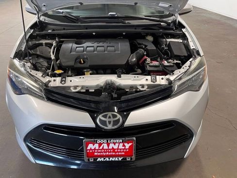 Used 2017 Toyota Corolla LE w/ Carpet Mat Package (TMS) FWD image 9