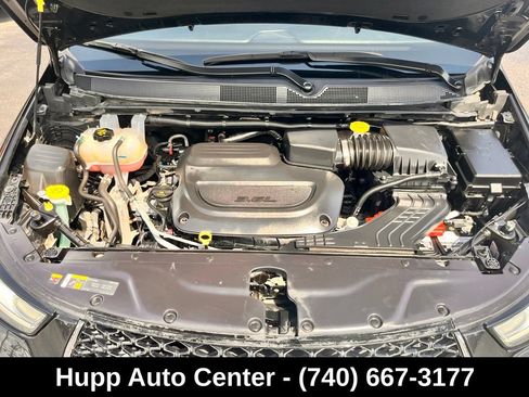 Used 2023 Chrysler Pacifica Limited FWD image 16